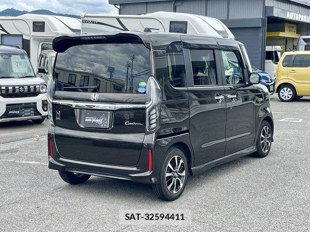 Honda N BOX CUSTOM 2020-01 7962905-16