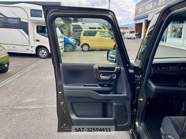Honda N BOX CUSTOM 2020-01 7962905-5