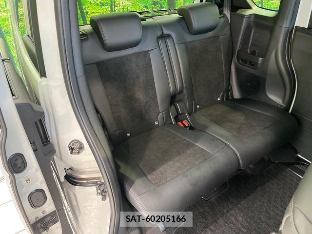 Honda N BOX CUSTOM 2024-05 7962856-8
