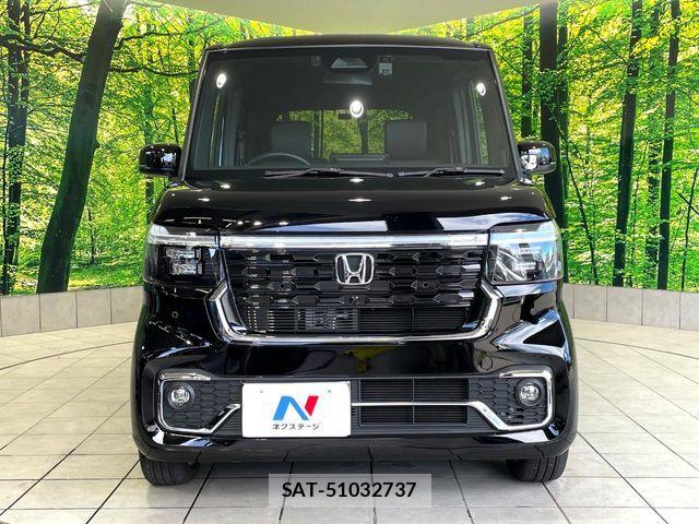 Honda N BOX CUSTOM 2023-10 7962859-13
