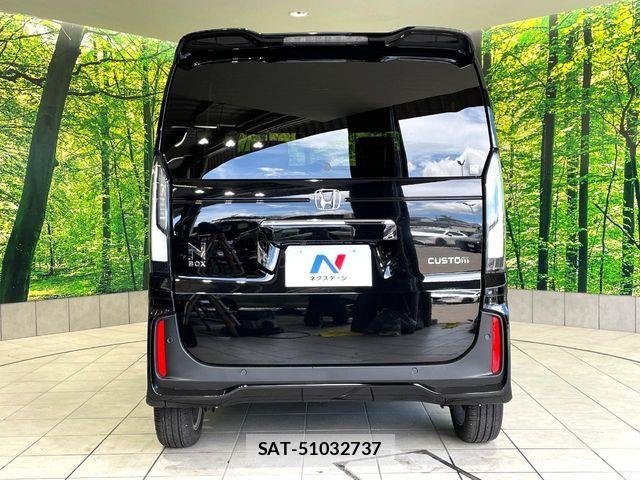 Honda N BOX CUSTOM 2023-10 7962859-14