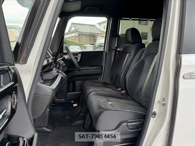 Honda N BOX CUSTOM 2019-09 7962948-17