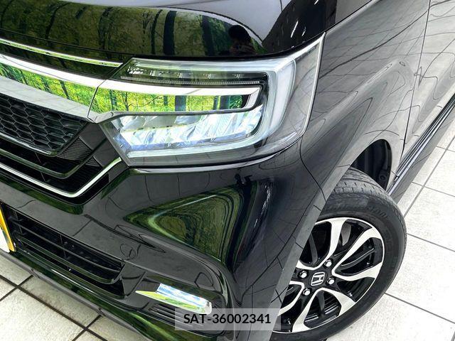 Honda N BOX CUSTOM 2018-05 7962929-11