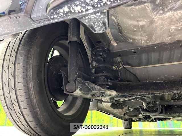 Honda N BOX CUSTOM 2018-05 7962929-19