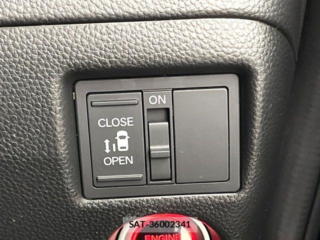 Honda N BOX CUSTOM 2018-05 7962929-4