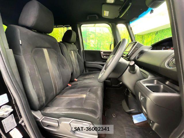 Honda N BOX CUSTOM 2018-05 7962929-7