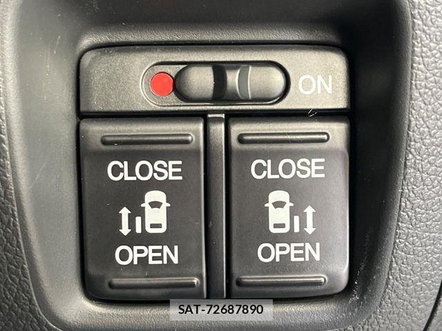 Honda N BOX CUSTOM 2016-03 7962935-5