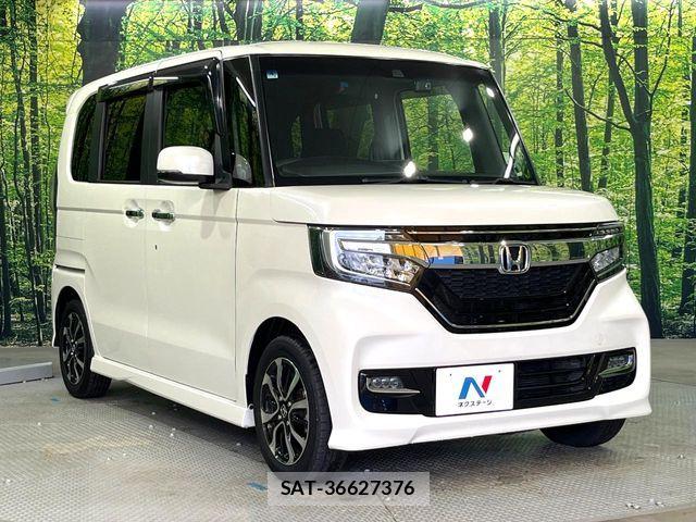 Honda N BOX CUSTOM 2018-04 7962918-15