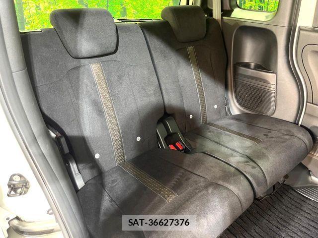Honda N BOX CUSTOM 2018-04 7962918-8