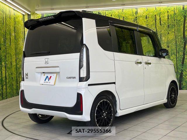 Honda N BOX CUSTOM 2024-04 7962858-16