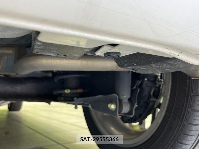 Honda N BOX CUSTOM 2024-04 7962858-19