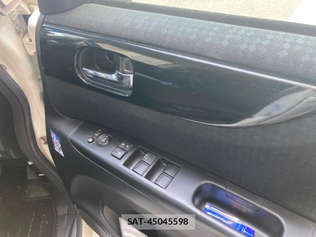 Honda N BOX CUSTOM 2016-02 7962955-12