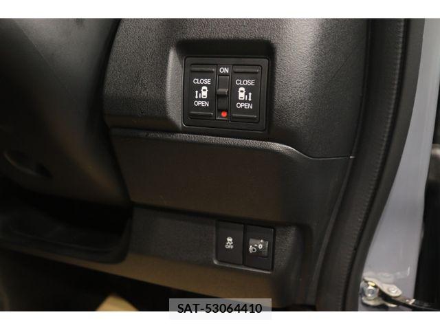 Honda N BOX CUSTOM 2025-11 7962855-11