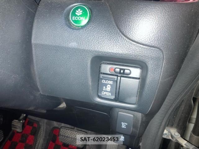 Honda N BOX CUSTOM 2016-01 7962957-10