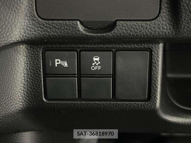 Honda N BOX CUSTOM 2022-06 7962903-16