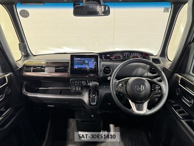 Honda N BOX CUSTOM 2018-08 7962932-1