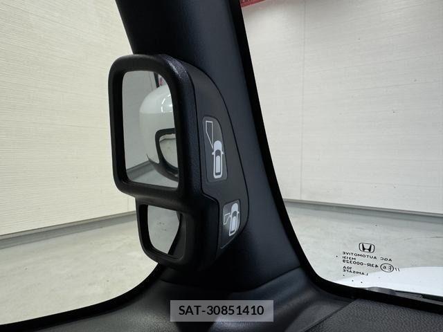 Honda N BOX CUSTOM 2018-08 7962932-27