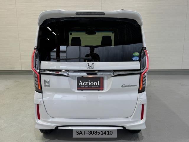 Honda N BOX CUSTOM 2018-08 7962932-4