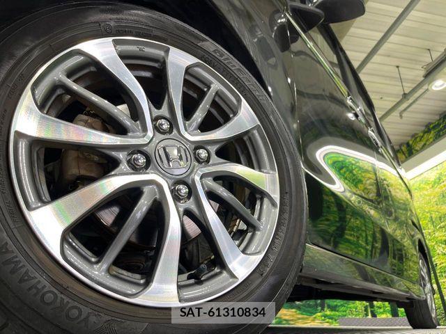 Honda N BOX CUSTOM 2022-06 7962884-12