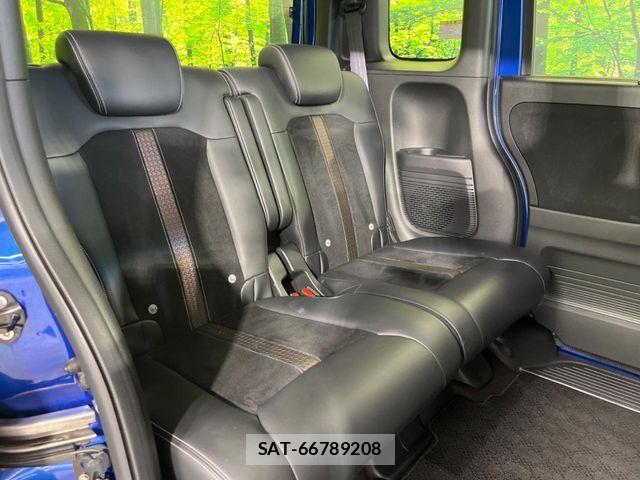 Honda N BOX CUSTOM 2018-09 7962909-8