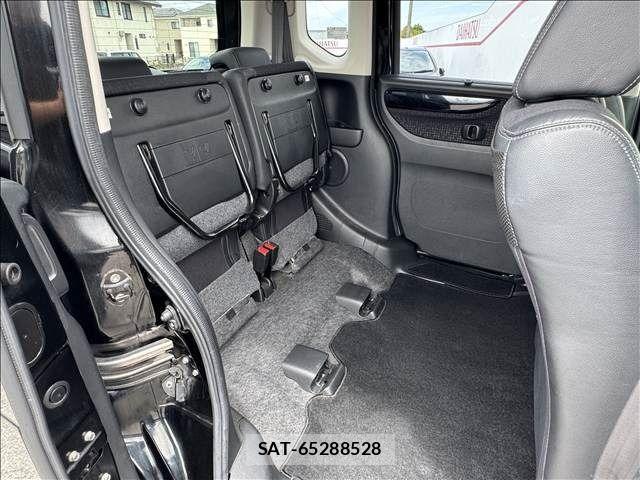 Honda N BOX CUSTOM 2015-10 7962949-10