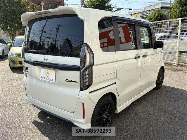 Honda N BOX CUSTOM 2023-05 7962874-14