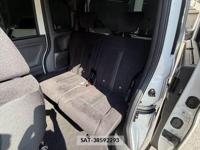 Honda N BOX CUSTOM 2023-05 7962874-27