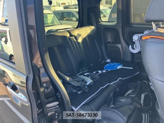 Honda N BOX CUSTOM 2018-09 7980273-11