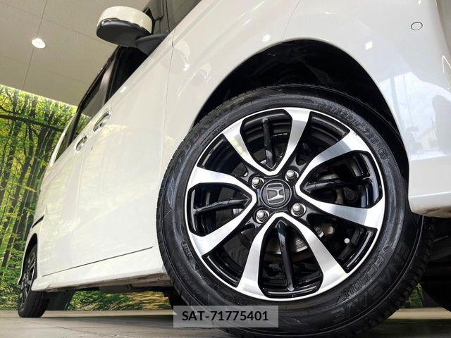 Honda N BOX CUSTOM 2018-10 7980258-12