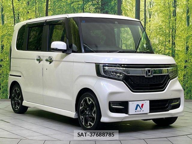 Honda N BOX CUSTOM 2018-04 7980261-16