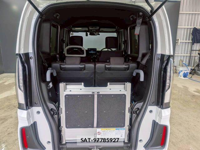 Honda N BOX CUSTOM 2025-01 7980221-22