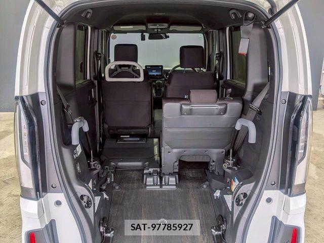 Honda N BOX CUSTOM 2025-01 7980221-23
