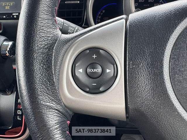 Honda N BOX CUSTOM 2013-04 7980284-26