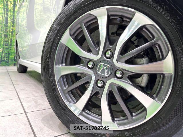 Honda N BOX CUSTOM 2024-09 7980233-12