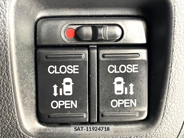 Honda N BOX CUSTOM 2013-01 7980274-2