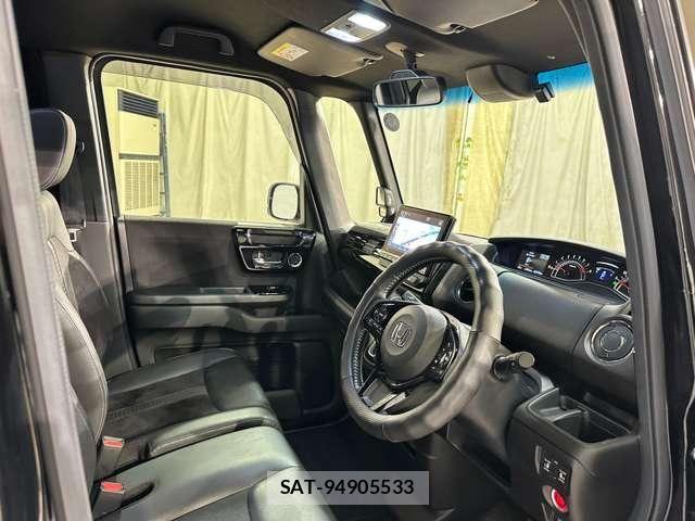Honda N BOX CUSTOM 2023-02 7980236-8