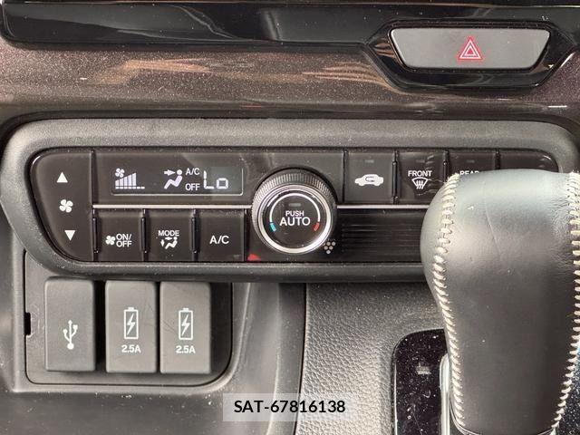 Honda N BOX CUSTOM 2019-06 7980259-24