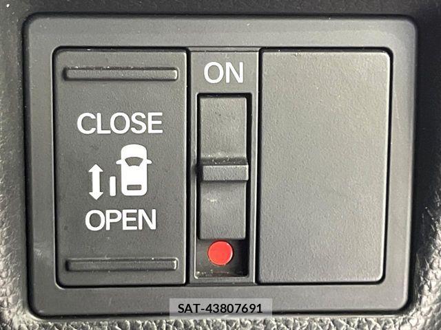 Honda N BOX CUSTOM 2019-06 7980246-5