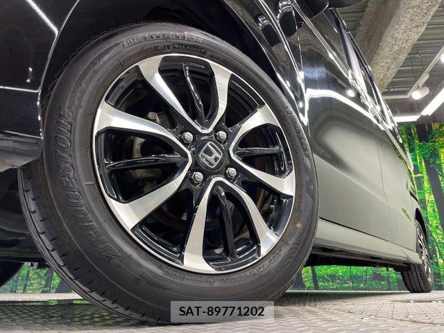 Honda N BOX CUSTOM 2018-05 7980254-12