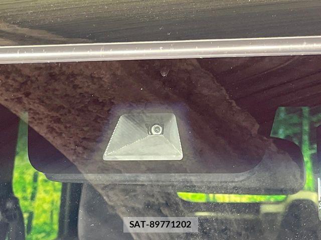 Honda N BOX CUSTOM 2018-05 7980254-2