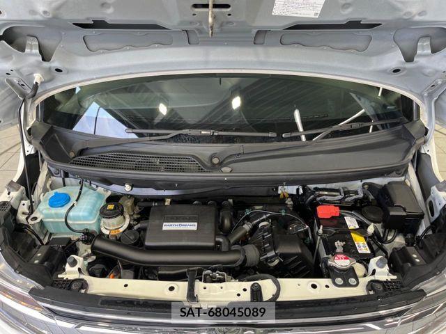 Honda N BOX CUSTOM 2018-01 7980256-17