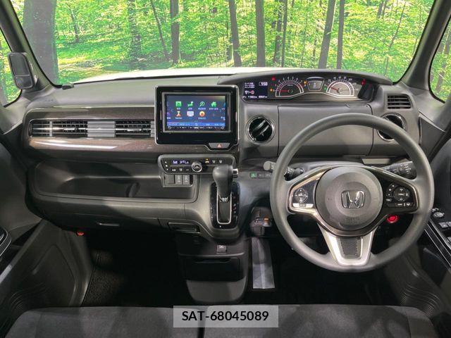 Honda N BOX CUSTOM 2018-01 7980256-1