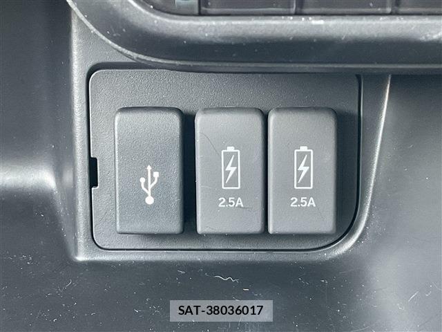 Honda N BOX CUSTOM 2023-02 7980253-19