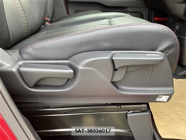 Honda N BOX CUSTOM 2023-02 7980253-26