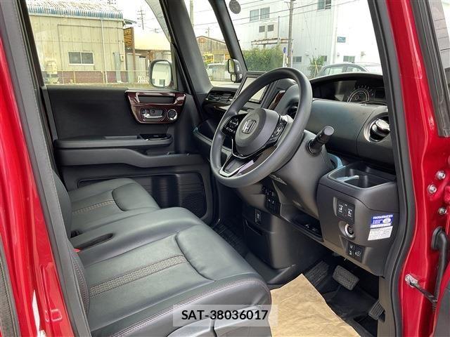 Honda N BOX CUSTOM 2023-02 7980253-27