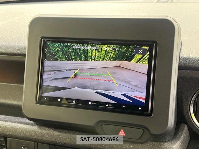 Honda N BOX CUSTOM 2024-12 8037124-3