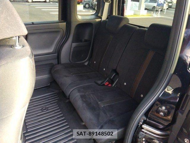 Honda N BOX CUSTOM 2018-06 8037182-12
