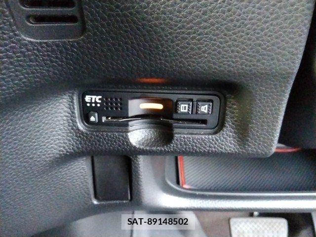 Honda N BOX CUSTOM 2018-06 8037182-23