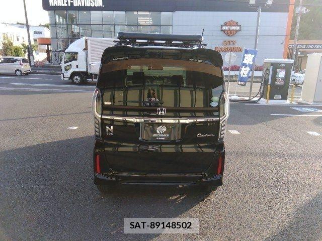 Honda N BOX CUSTOM 2018-06 8037182-4
