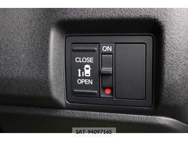 Honda N BOX CUSTOM 2024-10 8037129-12